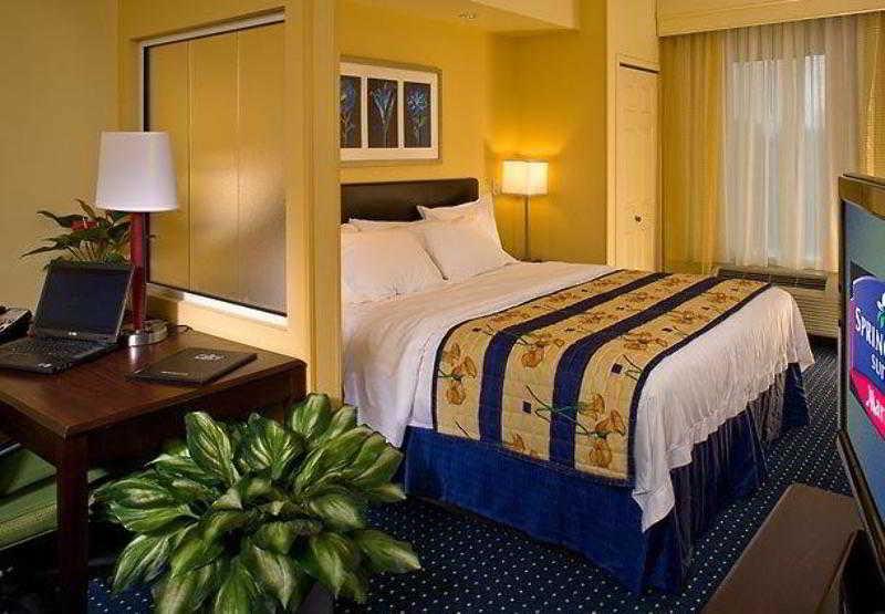 Springhill Suites By Marriott New Bern Exterior photo